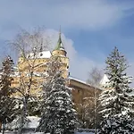 Pod Zamkom Hotel 4*