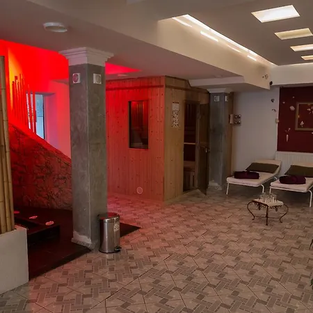 Pod Zamkom Hotel