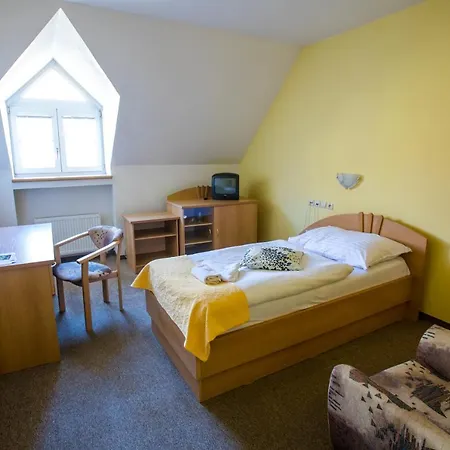 Hotel Pod Zámkom 4*